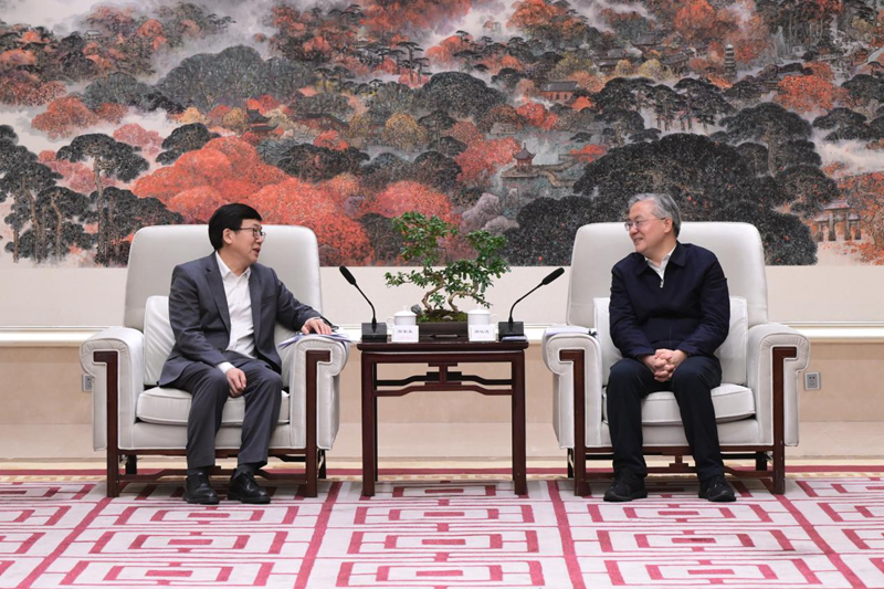 4ab5b601d65a4db3ae8fcb7342a8f8e5